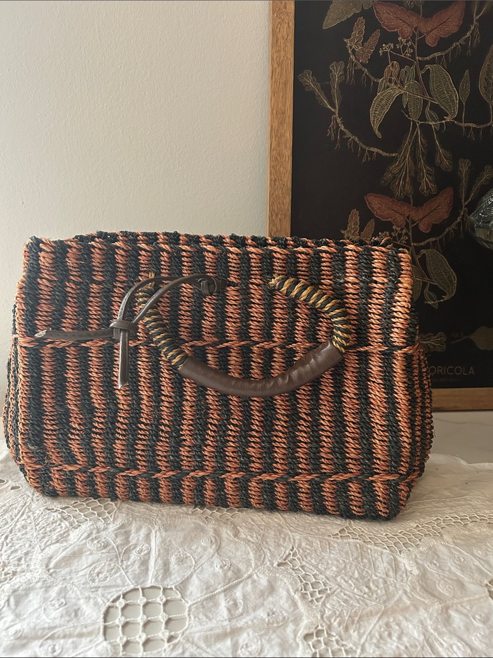 Vintage Woven Crossbody Bag in Black and brown